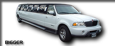 4 x 4 Lincoln Navigator Limousine (Hummer)